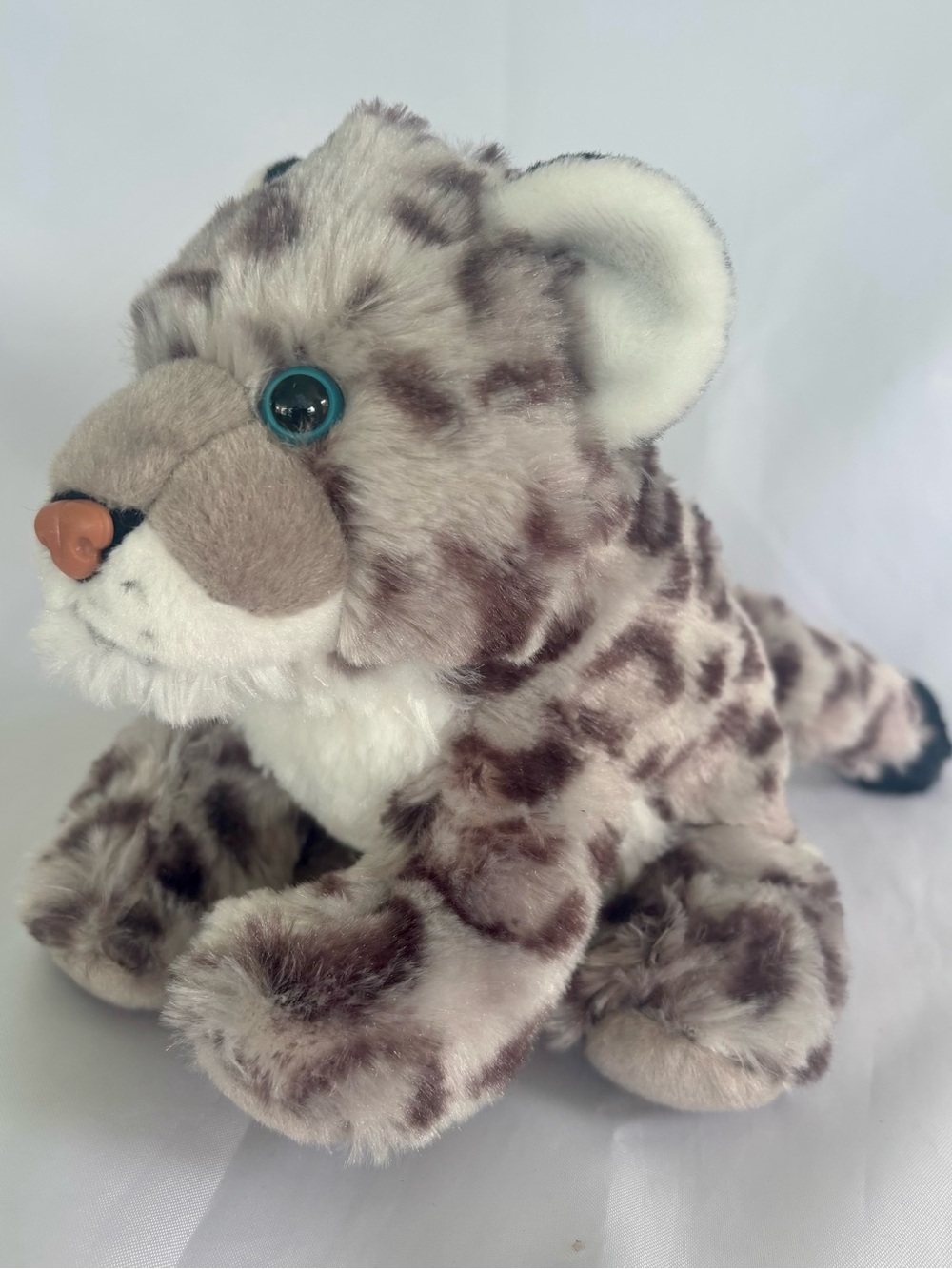 EUC Wild Republic Snow Leopard Plush Stuffed Animal Gray Spotted 9"